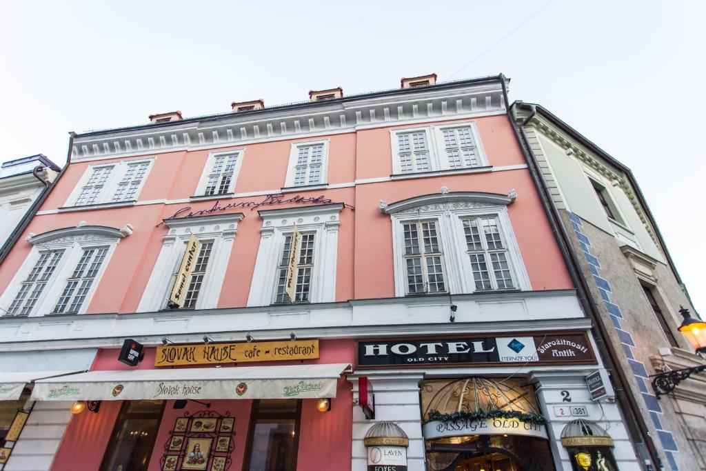Old City Hotel Братислава Екстериор снимка
