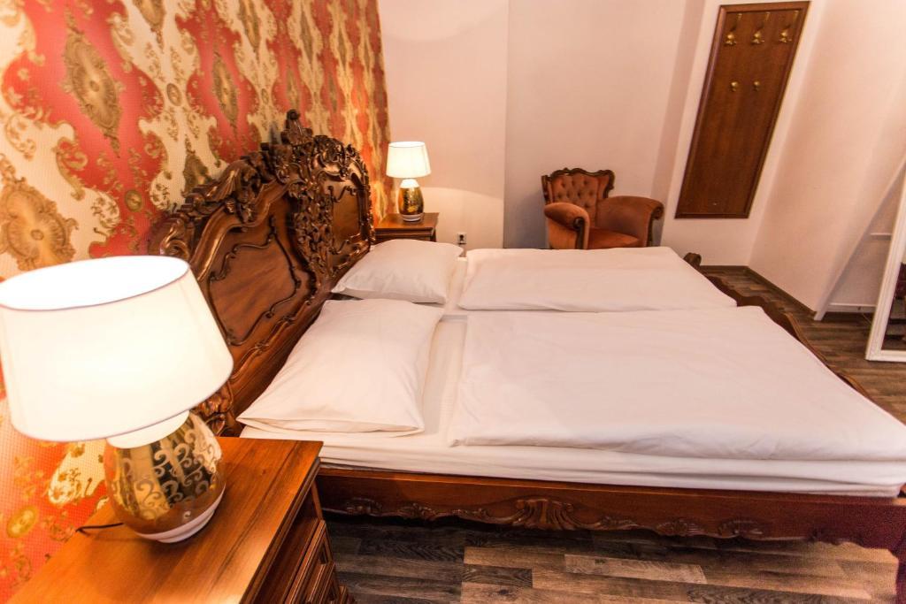 Old City Hotel Братислава Екстериор снимка